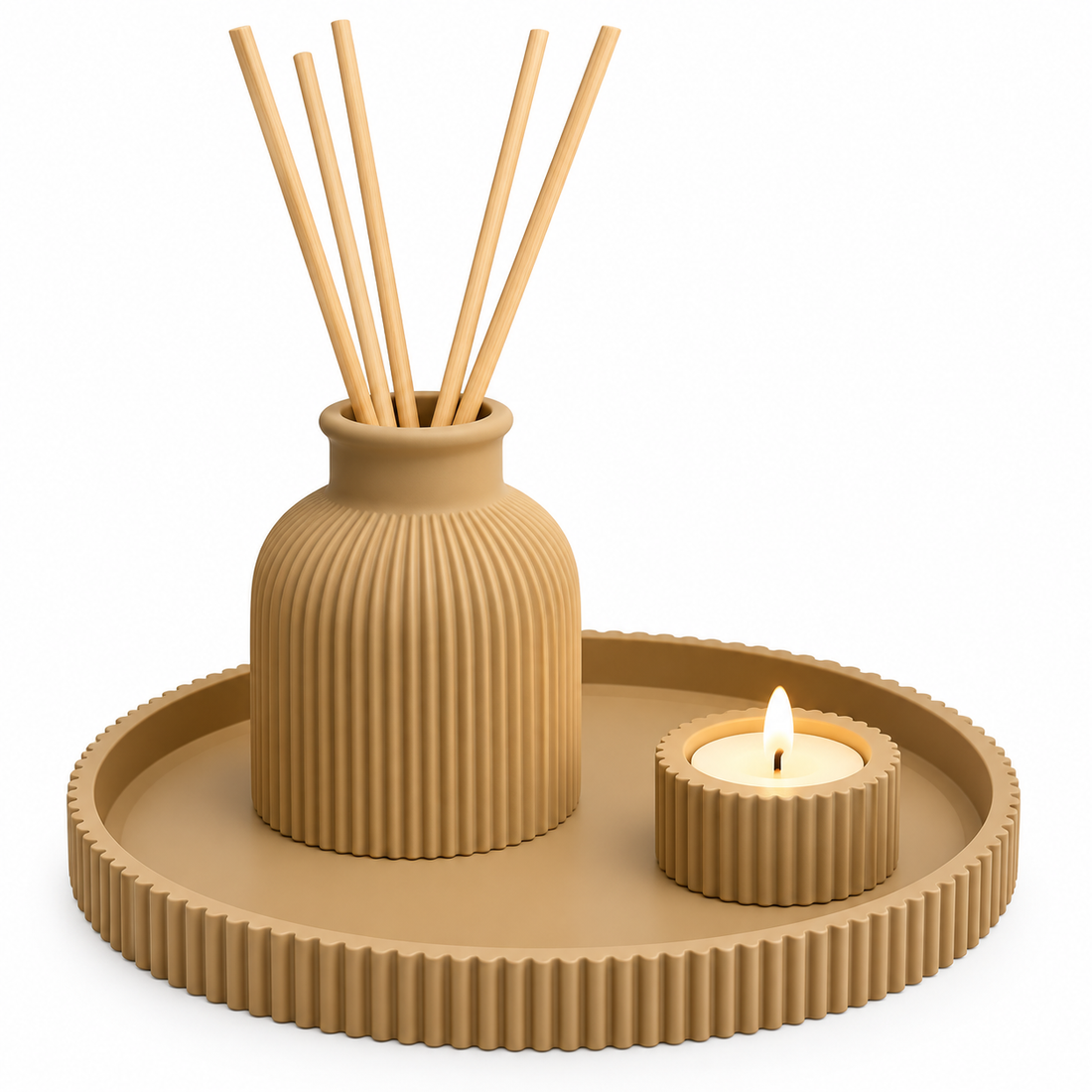 Decorative set with small vase, candle holder and tray