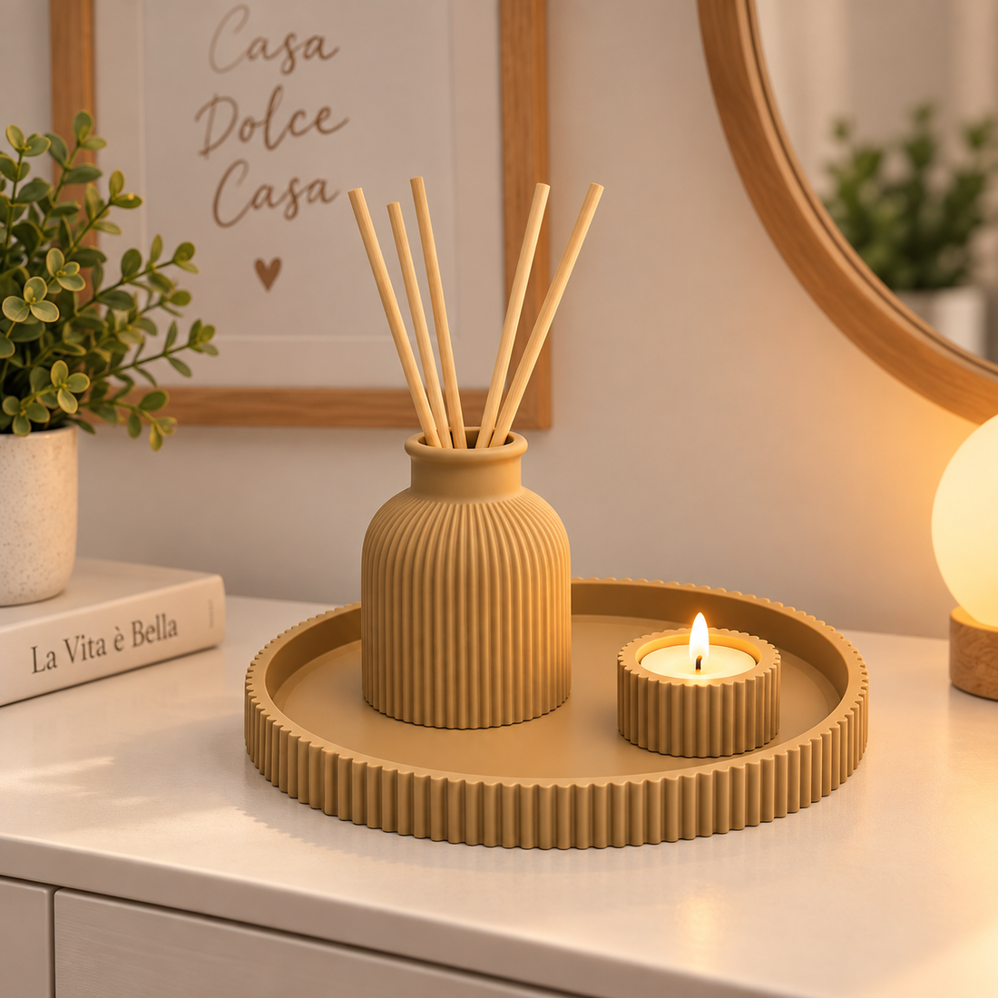 Decorative set with small vase, candle holder and tray