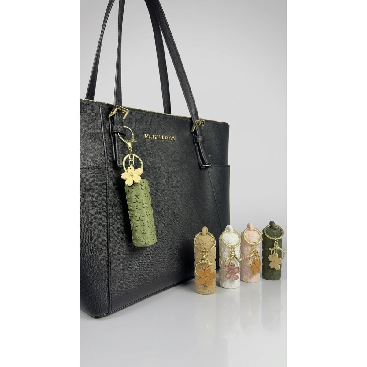 Porta Balsamo Labbra con Portachiavi Florale